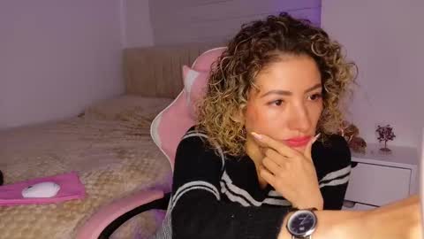 Snapshot of nicolblossom_ chatting on November 2025 02:27:02 PM Nicol online show from November 2025 02:27:02 PM