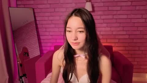 Nicole online show from May 2026 11:45:02 PM