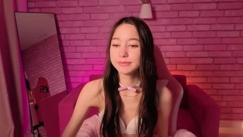Nicole online show from May 2026 11:56:01 PM