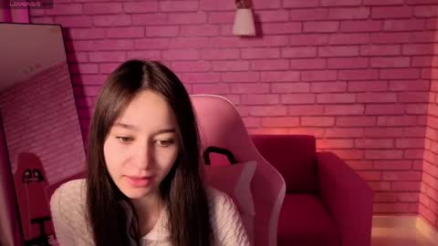 Nicole online show from May 2026 01:00:01 AM