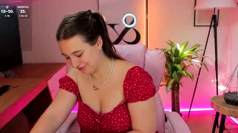 Nicole De Lux online show from June 2026 05:41:02 AM
