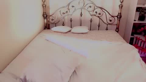 Nicole online show from March 2025 07:30:01 AM