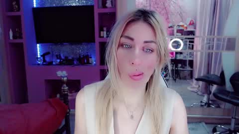 Nicole online show from December 2025 02:16:02 AM