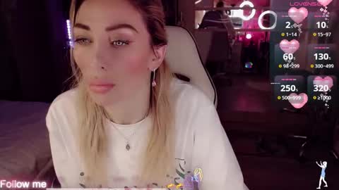 Nicole online show from January 2026 02:37:02 AM