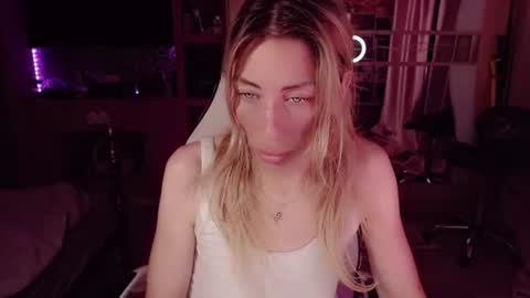 Nicole online show from July 2026 01:29:02 AM