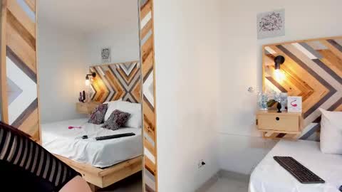 Snapshot of nicole_haley chatting on February 2025 07:27:02 PM Nicole Haley online show from February 2025 07:27:02 PM