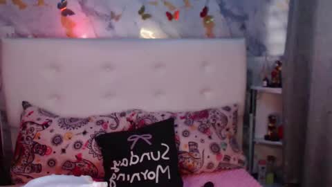 Nicole online show from February 2026 11:39:01 AM