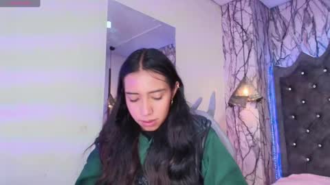 Snapshot of nicole_samantha chatting on October 2025 12:03:01 PM Samantha online show from October 2025 12:03:01 PM
