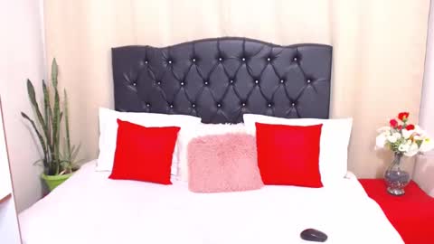 Nicole Chanel online show from March 2025 03:17:01 AM