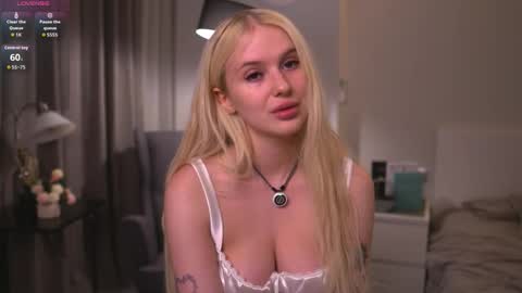 Snapshot of nicoledurham chatting on November 2025 01:26:02 AM Kimmy online show from November 2025 01:26:02 AM