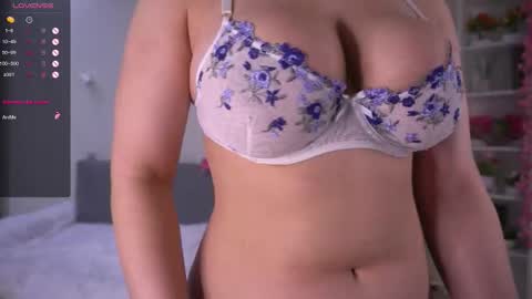 Snapshot of nicoledurham chatting on November 2025 03:12:02 PM Kimmy online show from November 2025 03:12:02 PM