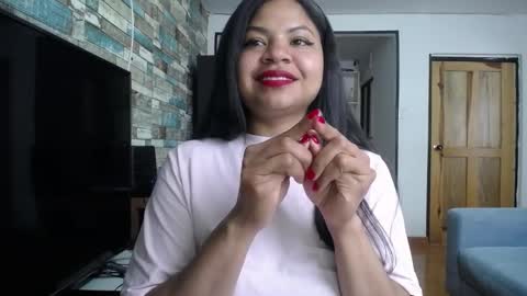 Nicole online show from October 2025 05:55:01 PM