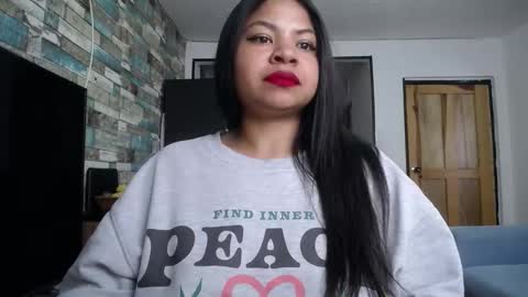 Nicole online show from October 2025 06:31:01 PM