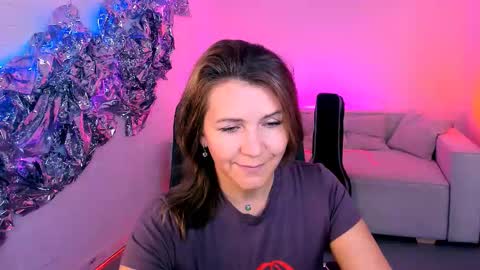 Snapshot of nicolehits chatting on September 2025 05:18:01 AM nicolehits online show from September 2025 05:18:01 AM