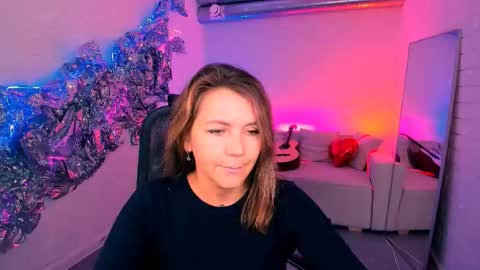 Snapshot of nicolehits chatting on October 2025 09:20:01 AM nicolehits online show from October 2025 09:20:01 AM