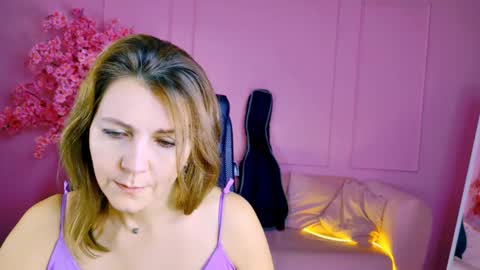 Snapshot of nicolehits chatting on November 2025 09:19:01 AM nicolehits online show from November 2025 09:19:01 AM