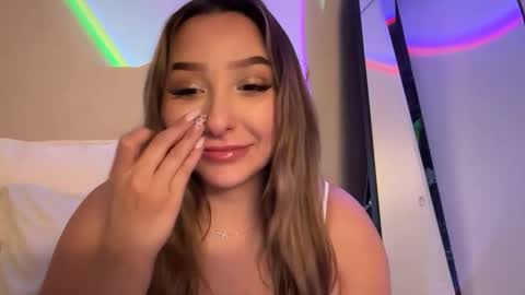 nicolelovesyou444 online show from February 2026 03:54:02 PM