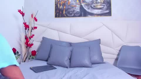 nicolemadrird online show from March 2025 08:41:02 PM