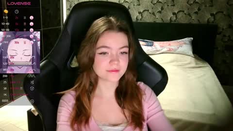 NicoleMeew online show from December 2024 07:24:01 PM