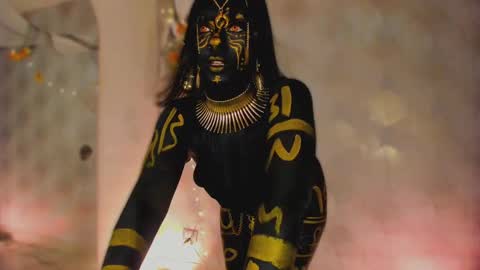 Andrea give it a thumbs up please its important  online show from October 2025 02:30:01 PM