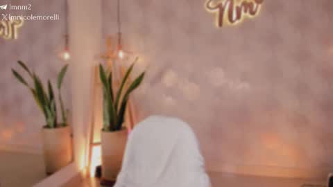 Snapshot of nicolemorelli2 chatting on March 2026 01:49:02 PM Andrea give it a thumbs up please its important online show from March 2026 01:49:02 PM