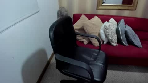 Snapshot of nicolettcolin chatting on June 2026 06:42:01 PM Nicolettcolin online show from June 2026 06:42:01 PM