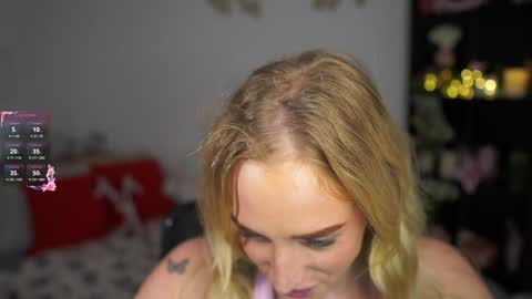 Snapshot of nicolette__shea_ chatting on December 2024 05:21:02 PM nicolette__shea_ online show from December 2024 05:21:02 PM