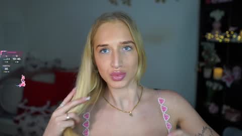 Snapshot of nicolette__shea_ chatting on January 2025 02:03:02 PM nicolette__shea_ online show from January 2025 02:03:02 PM