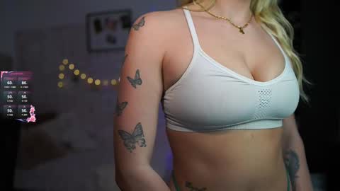 Snapshot of nicolette__shea_ chatting on February 2025 05:21:01 PM nicolette__shea_ online show from February 2025 05:21:01 PM