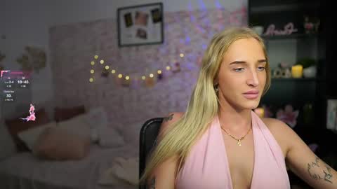 Snapshot of nicolette__shea_ chatting on March 2025 05:13:02 PM nicolette__shea_ online show from March 2025 05:13:02 PM