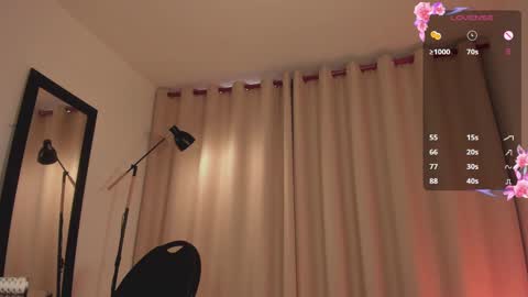 Snapshot of nicolette_tay chatting on March 2025 07:04:02 PM Nicol online show from March 2025 07:04:02 PM