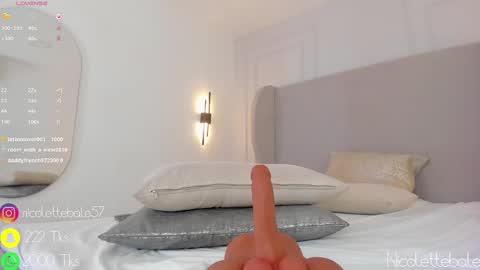 Nicole online show from February 2025 08:10:02 PM