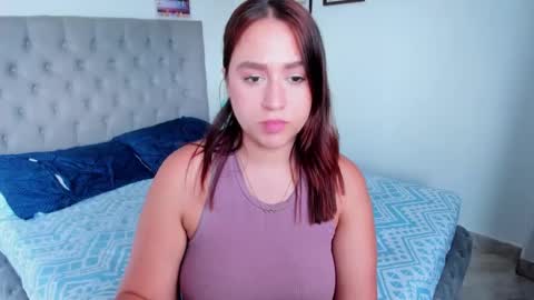 Snapshot of nicolewind_ chatting on February 2025 07:07:01 PM ELIZABETH online show from February 2025 07:07:01 PM