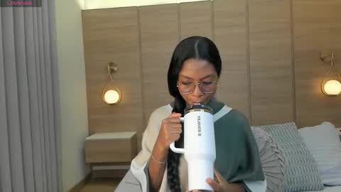 Nicol  online show from May 2026 02:52:02 AM
