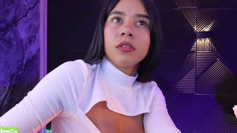 Nicoll  Independent model online show from February 2025 02:04:01 PM