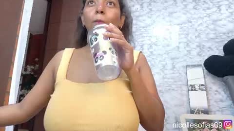 Snapshot of nicolle4 chatting on June 2026 06:10:02 PM nicolle4 online show from June 2026 06:10:02 PM