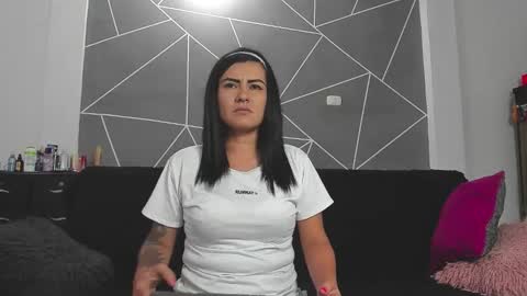 Snapshot of nicolle_gomes chatting on March 2026 02:41:02 AM nicolle gomes online show from March 2026 02:41:02 AM