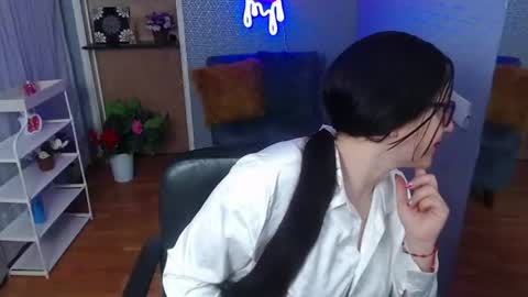 Snapshot of nicolle_silva chatting on July 2026 11:41:02 AM Nicolle online show from July 2026 11:41:02 AM