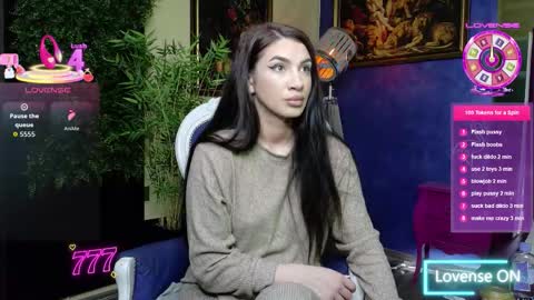 Nicolle online show from February 2026 09:03:02 AM