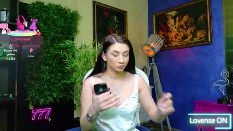 Nicolle online show from March 2026 09:48:01 AM