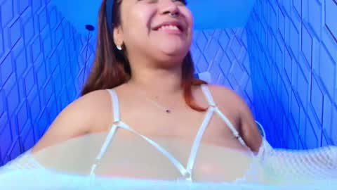 Snapshot of nicolletaylorq chatting on October 2025 04:34:02 AM Nicolle Miley online show from October 2025 04:34:02 AM