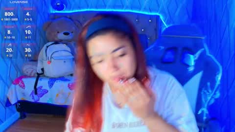 Snapshot of nicolletaylorq chatting on November 2025 12:54:02 AM Nicolle Miley online show from November 2025 12:54:02 AM