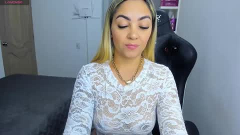 Snapshot of nicolporto chatting on October 2025 11:51:02 AM Nicol online show from October 2025 11:51:02 AM