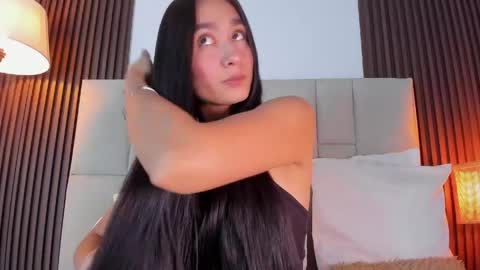 Snapshot of nicolqueen_ chatting on April 2026 11:20:01 AM NICOL online show from April 2026 11:20:01 AM