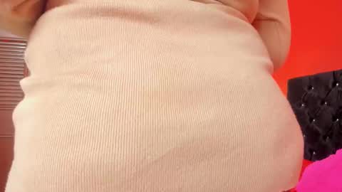 Nicol online show from October 2025 12:59:02 PM