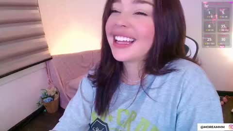 Nicol online show from December 2025 01:44:01 AM