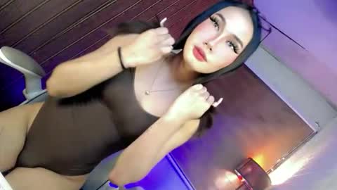 night_crystal1111 online show from April 2026 07:01:01 PM