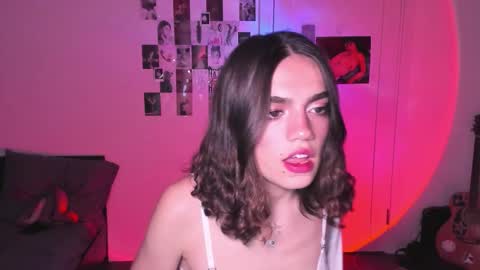 Snapshot of nightfloatt chatting on October 2025 08:48:02 AM Daisy online show from October 2025 08:48:02 AM