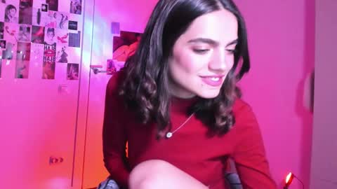 Snapshot of nightfloatt chatting on October 2025 09:37:02 PM Daisy online show from October 2025 09:37:02 PM