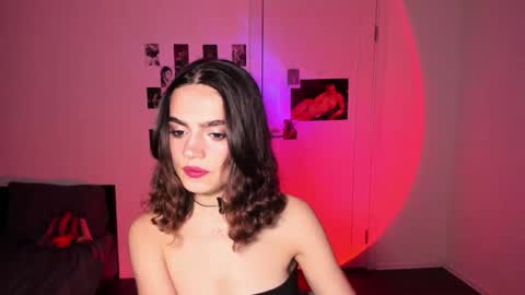 Snapshot of nightfloatt chatting on October 2025 03:13:01 PM Daisy online show from October 2025 03:13:01 PM